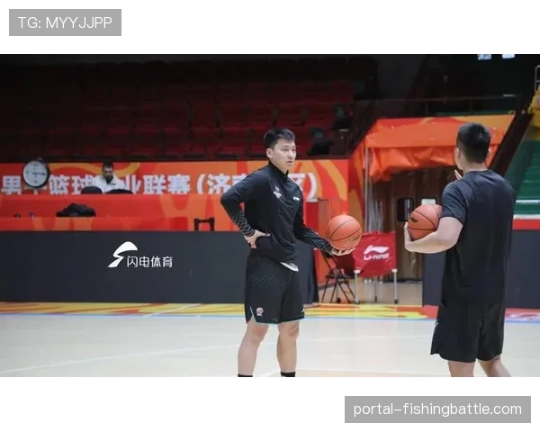 篮球综艺节目引发热议,业余球员的传球视野获职业教练称赞 篮球综艺节目引发热议,业余球员的传球视野获职业教练称赞